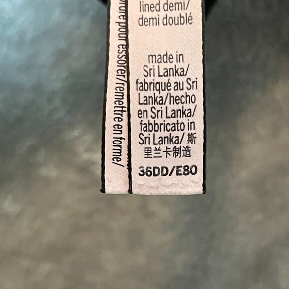 Victorias Secret Women Y2K Body Angel Sexy Lightly Lined Demi Lace Black 36DD - Picture 15 of 15